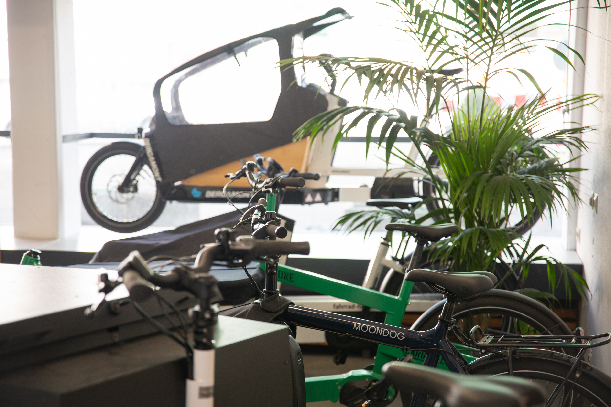 Fahrrad Hoss Lastenrad Showroom Aidlingen - E-Lastenräder und Cargo-Bikes kaufen Stuttgart Region